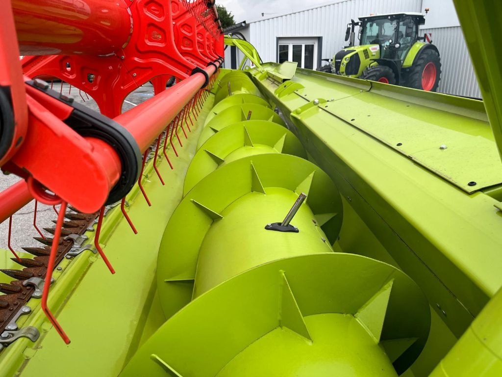 Moissonneuse CLAAS Trion 660 Montana  - photo slide 26