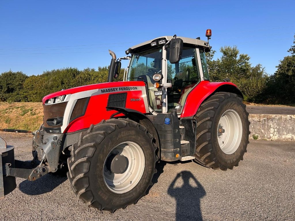 Tracteur MASSEY FERGUSON 7S.180 - photo slide 2