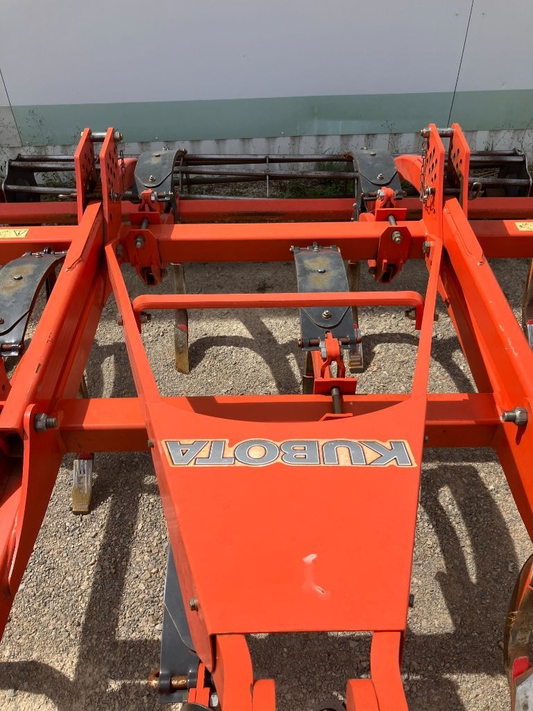 Dechaumeur KUBOTA CU 3300 C - photo slide 17