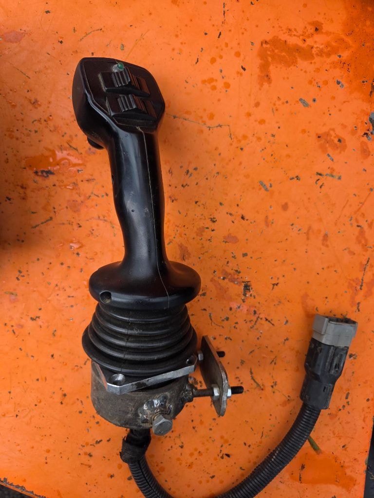 Epareuse SMA Puma 2255 - photo slide 3