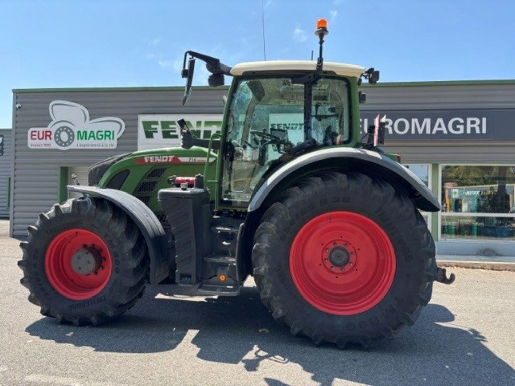 Tracteur FENDT 716 VARIO POWER + - photo slide 1