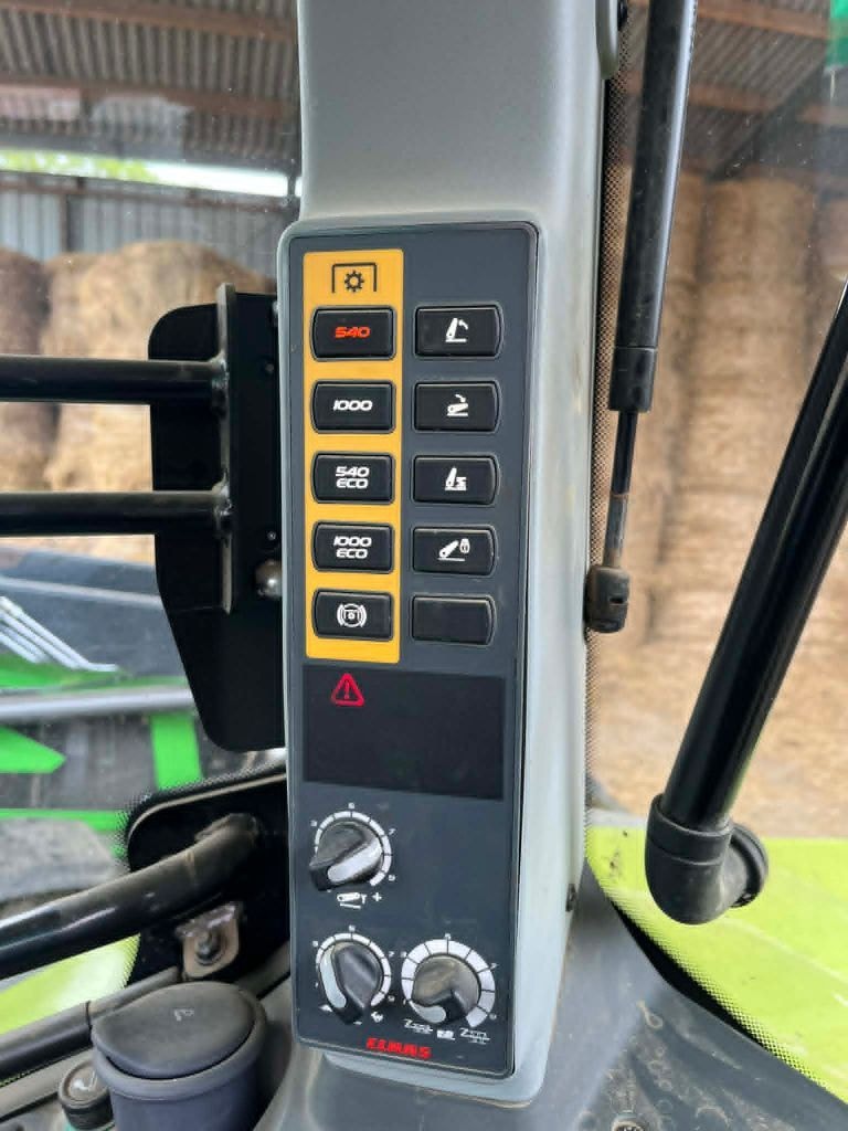 Tracteur CLAAS ARION 610 - photo slide 23