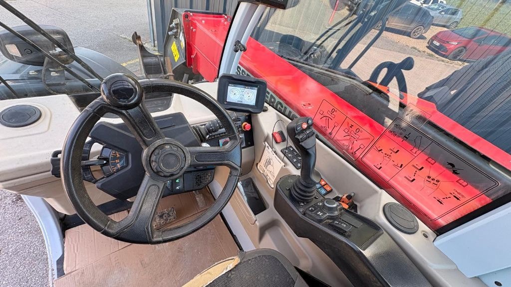 Telescopique MASSEY FERGUSON TH 7038 - photo slide 5