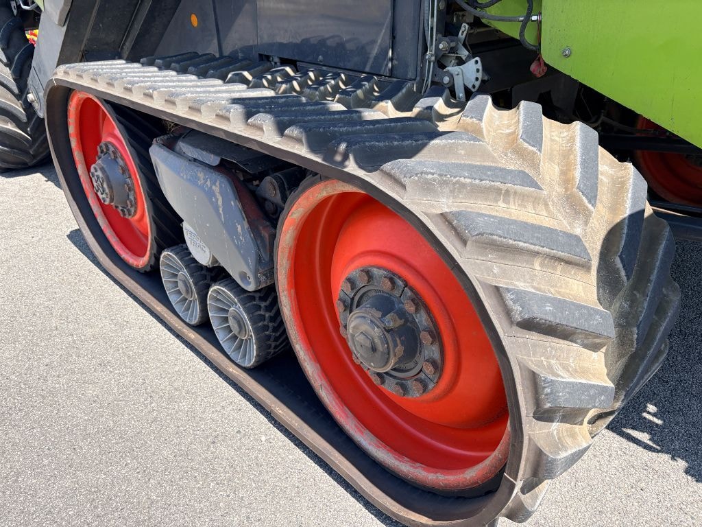 Moissonneuse CLAAS TRION 730 TERRATRAC - photo slide 3