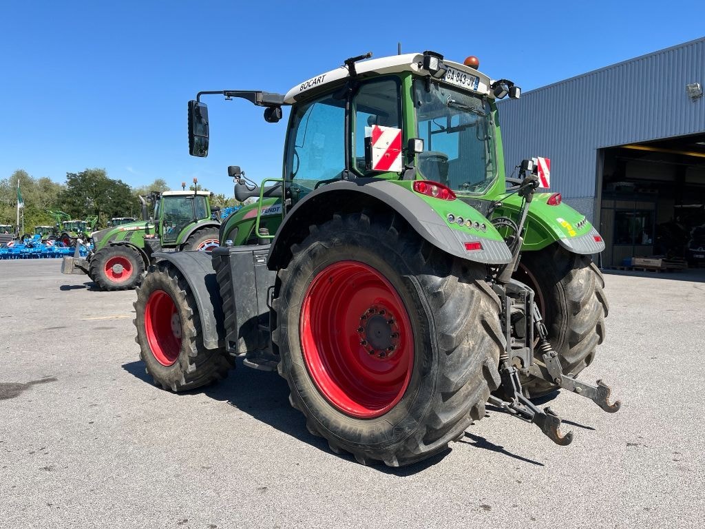 Tracteur FENDT 724 VARIO PROFI + - photo slide 10