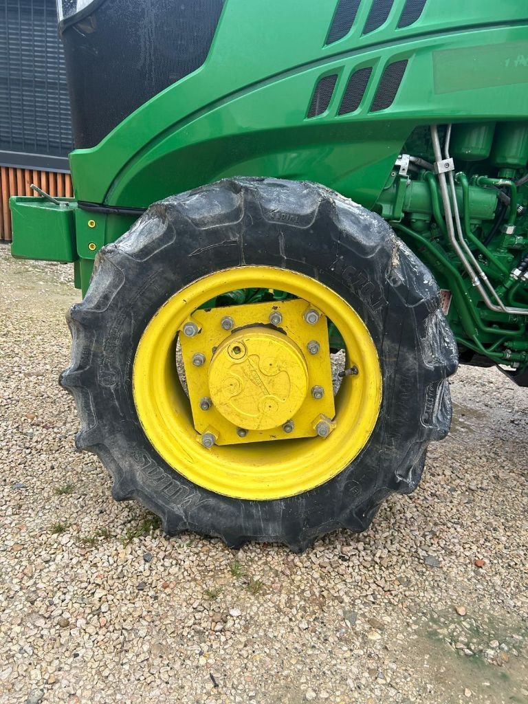 Tracteur fruitier JOHN DEERE 5090GF - photo slide 9