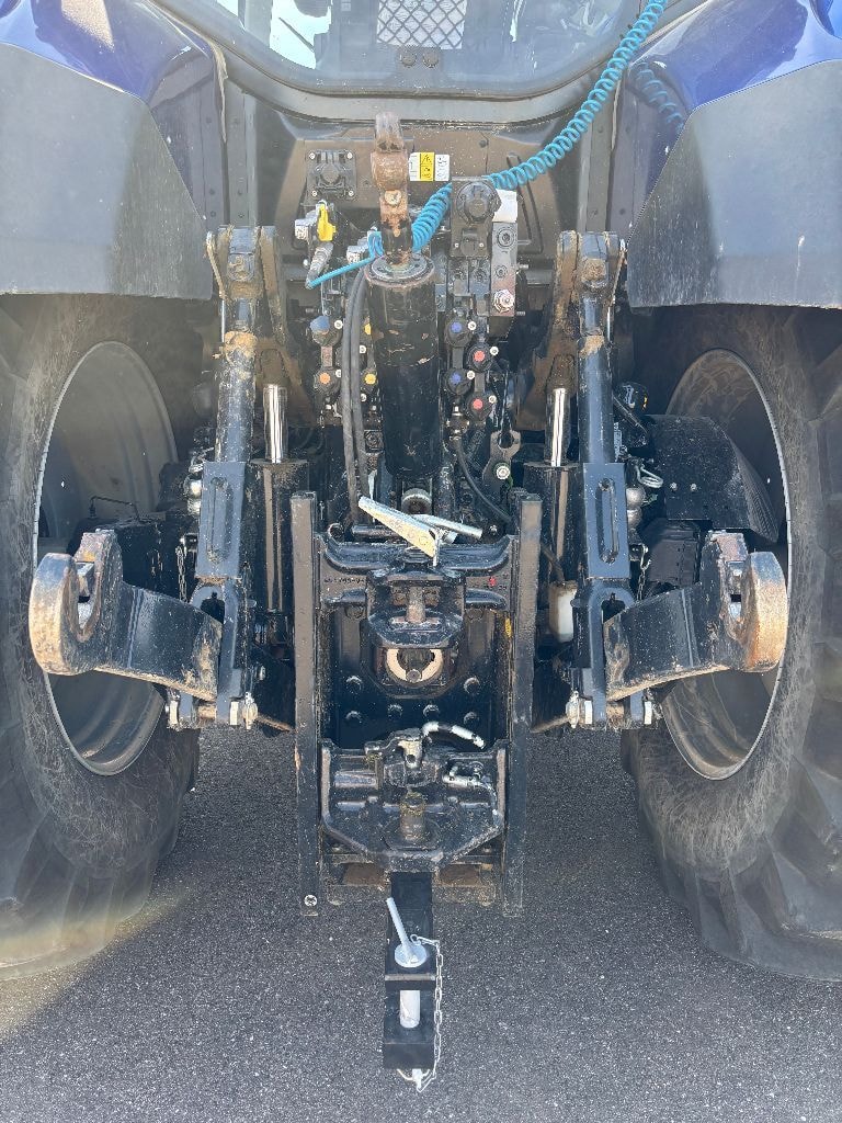 Tracteur NEW HOLLAND T7.275 HD PLMi - photo slide 8
