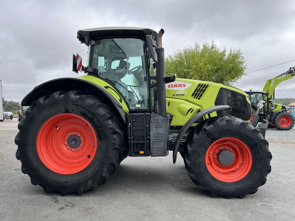 Tracteur CLAAS AXION 850 CEBIS  - photo slide 5