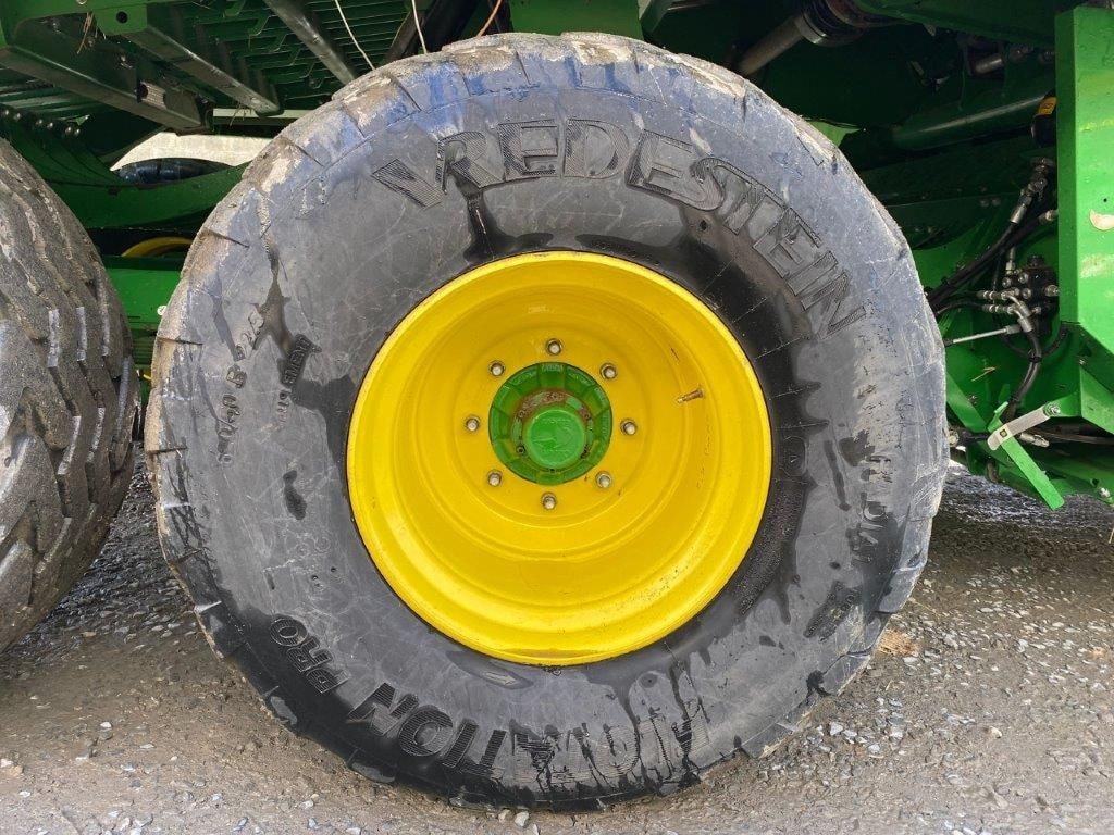 Presse haute densite JOHN DEERE L1534 - photo slide 18