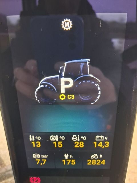 Tracteur VALTRA T175 A - photo slide 15