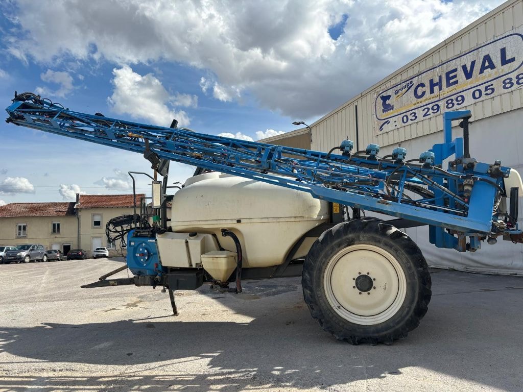 Pulverisateur EVRARD Meteor 3400 - photo slide 6