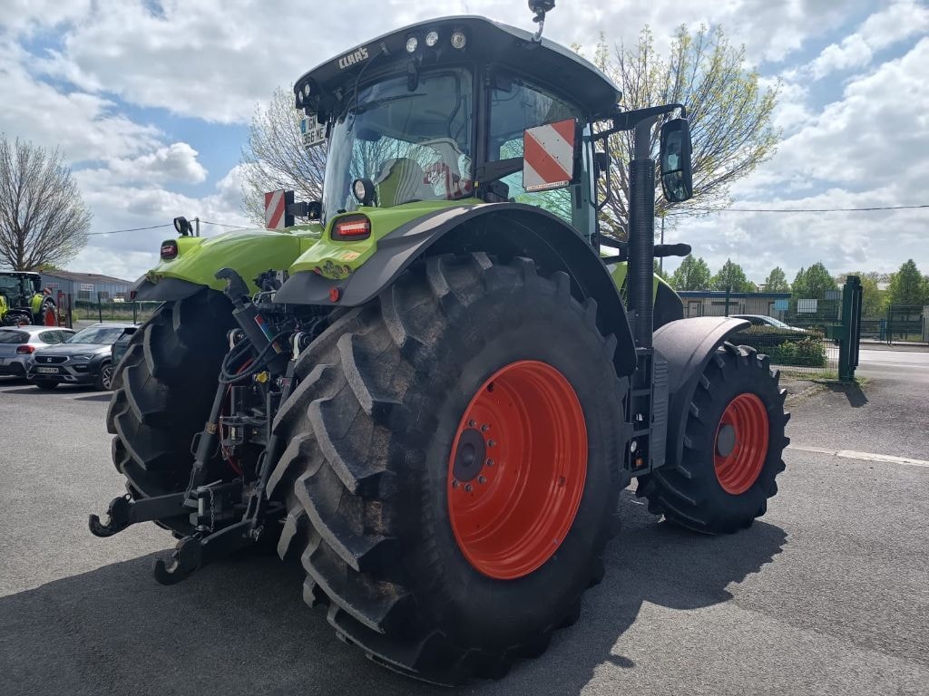 Tracteur CLAAS AXION 830 CMATIC - photo slide 7