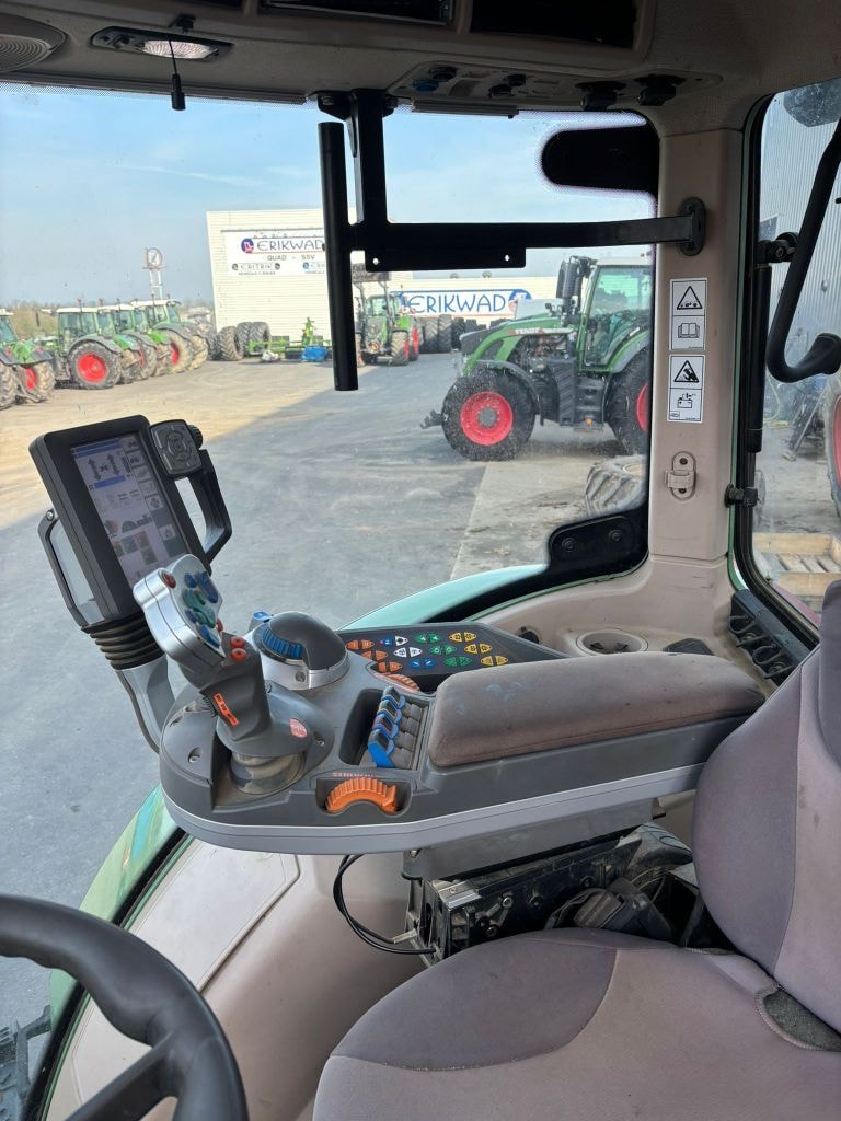 Tracteur FENDT 716 VARIO PROFI - photo slide 11