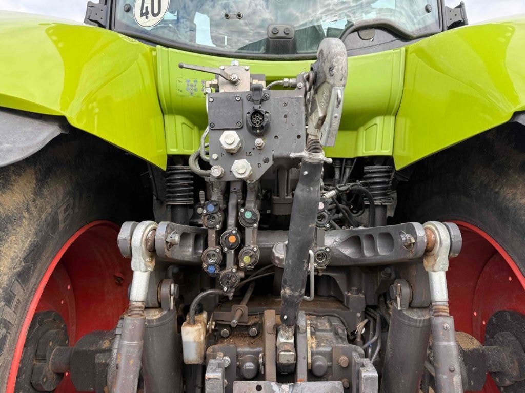 Tracteur CLAAS AXION 820 CIS - photo slide 8