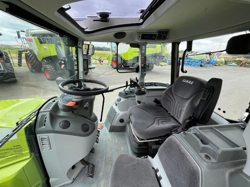 Tracteur CLAAS Arion 420  - photo slide 13