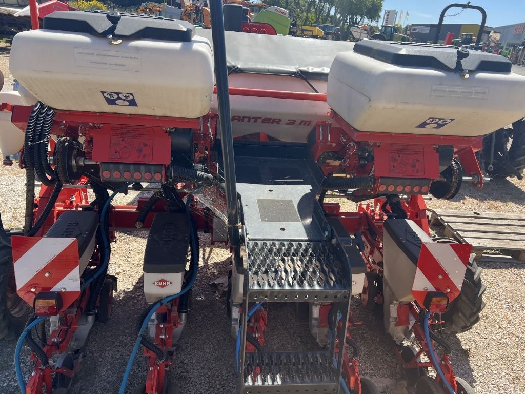 Semoir monograine KUHN Planter 3 M - photo slide 28