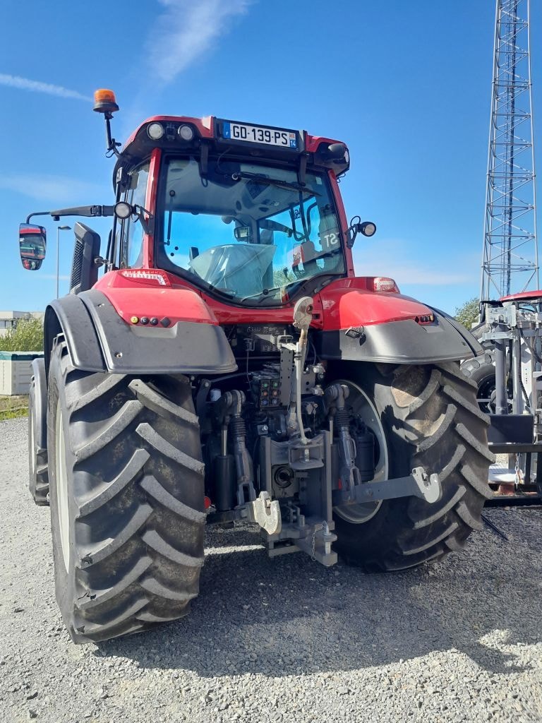 Tracteur VALTRA T175eH - photo slide 7