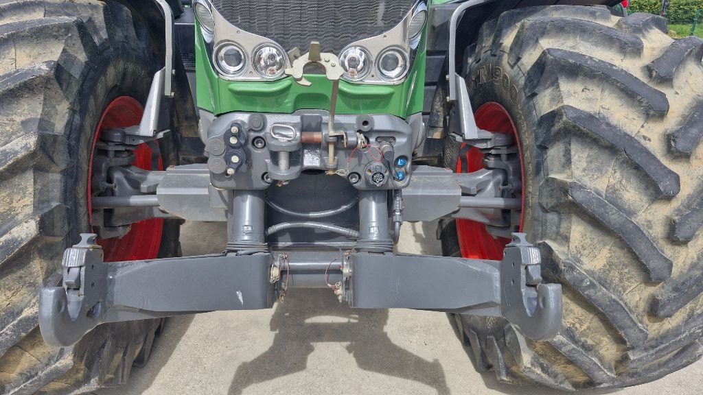 Tracteur FENDT 828 VARIO PROFI - photo slide 10