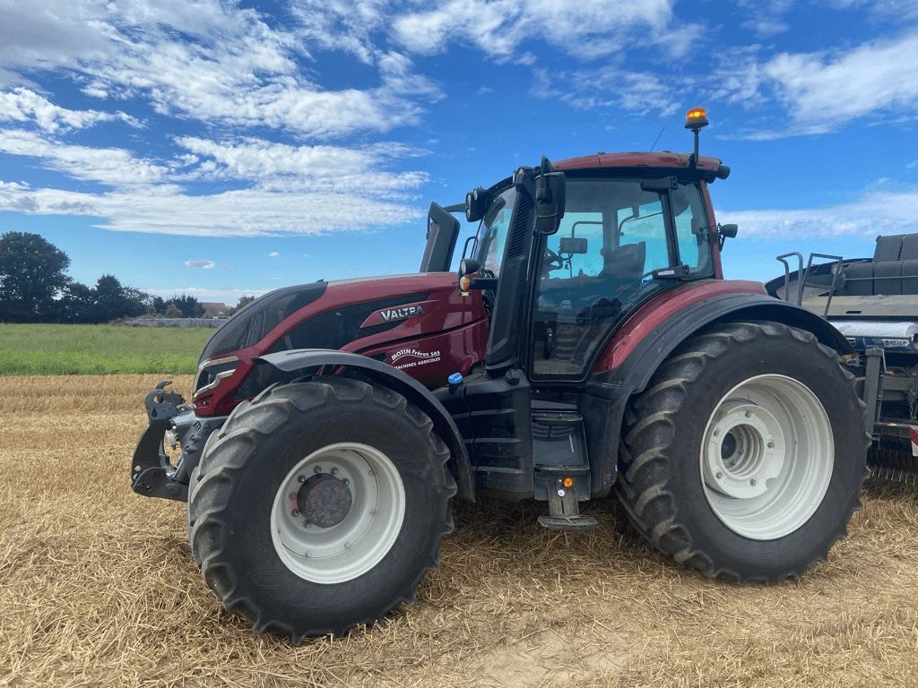 Tracteur VALTRA T255 - photo slide 16