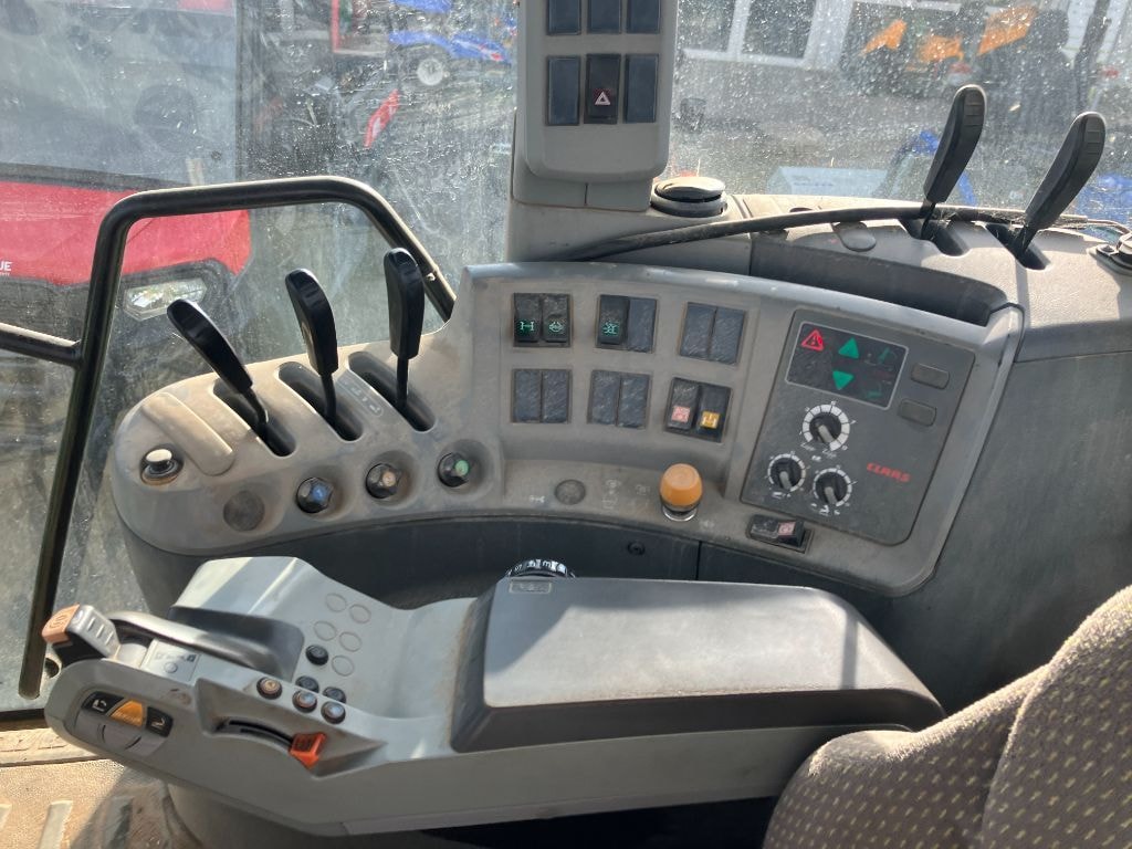 Tracteur CLAAS ARION 630 CIS - photo slide 11