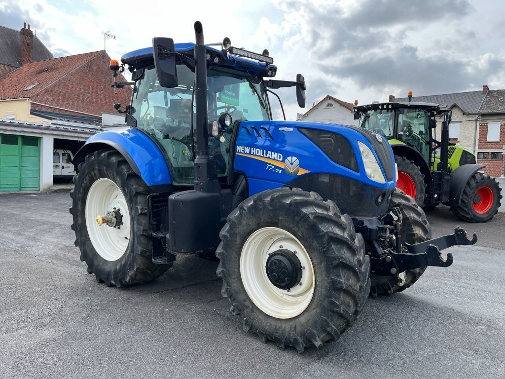 Tracteur NEW HOLLAND T7.225 - photo slide 4