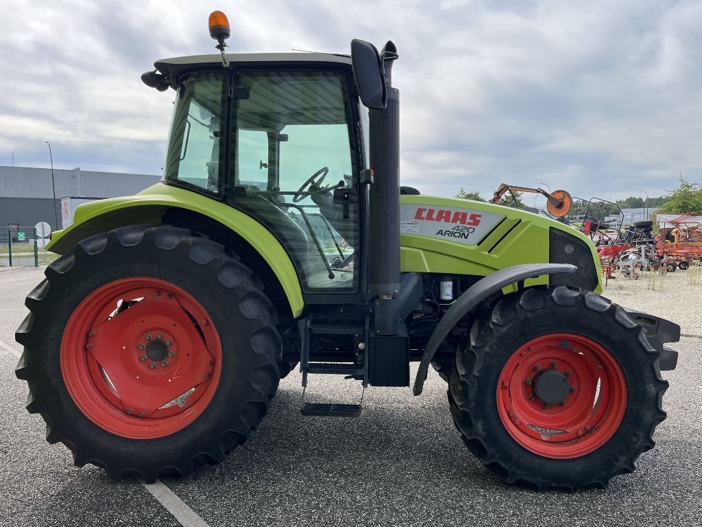 Tracteur CLAAS ARION 420  - photo slide 5