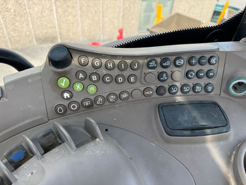 Tracteur JOHN DEERE 6115R - photo slide 21