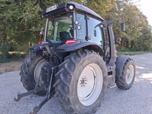 Tracteur chargeur VALTRA G105H  - photo slide 5