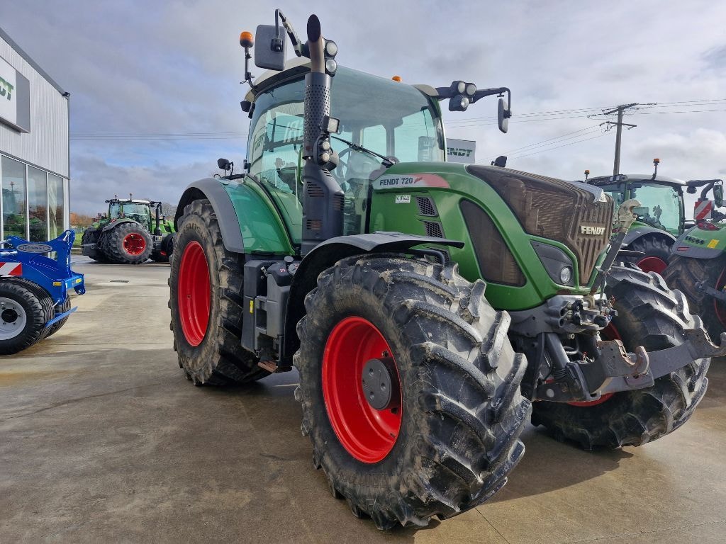 Tracteur FENDT 720 VARIO POWER - photo slide 9