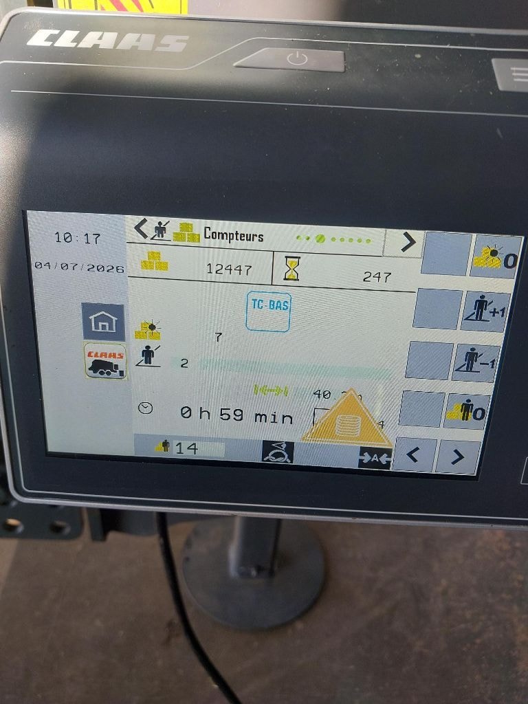 Presse haute densite CLAAS quadrant 5200  - photo slide 7