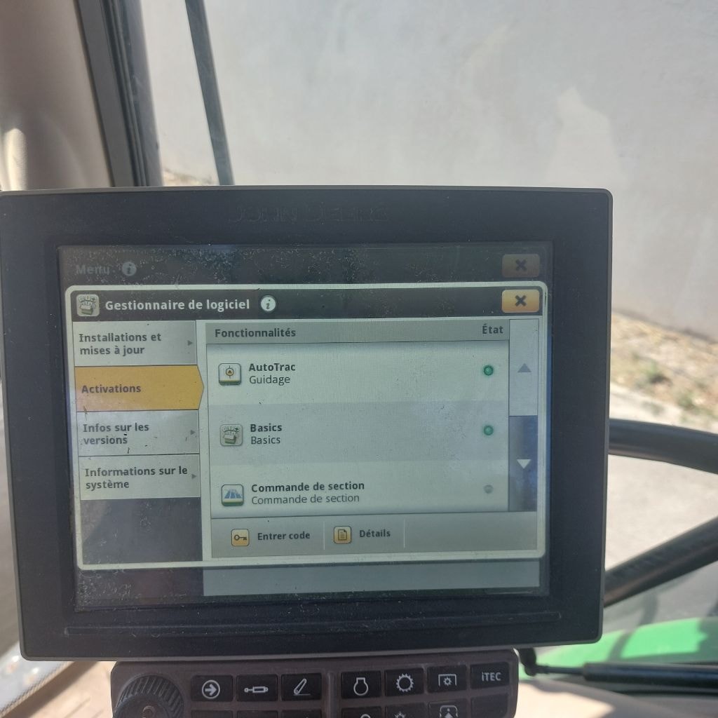 Tracteur JOHN DEERE 6145R - photo slide 10