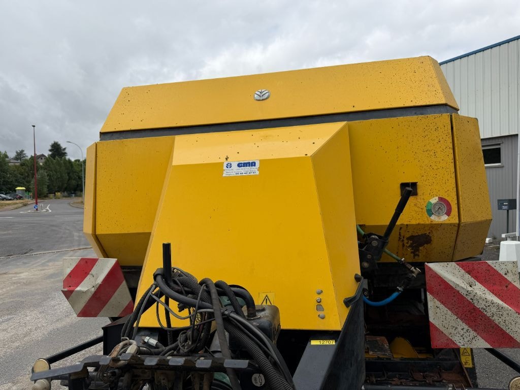 Presse haute densite NEW HOLLAND Bb 930 - photo slide 10