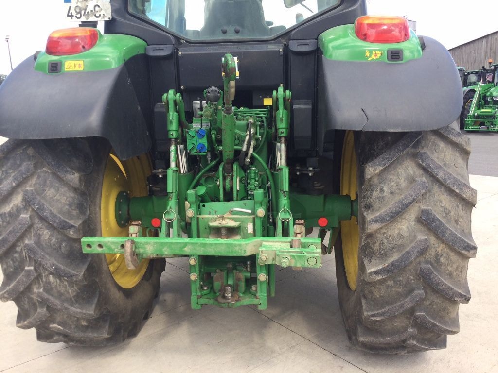 Tracteur chargeur JOHN DEERE 6115M - photo slide 7