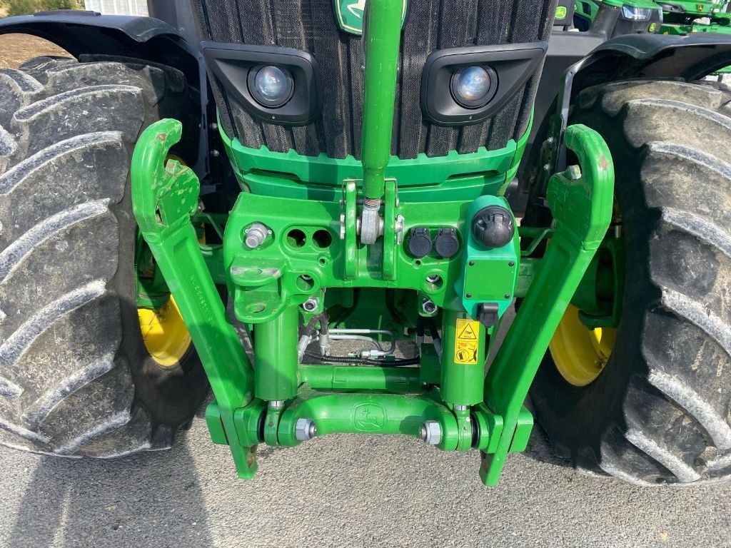 Tracteur JOHN DEERE 6155R - photo slide 17