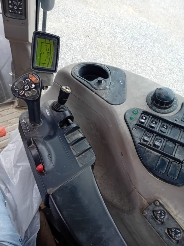 Tracteur CASE IH PUMA 155 MULTICONTROLLER - photo slide 8