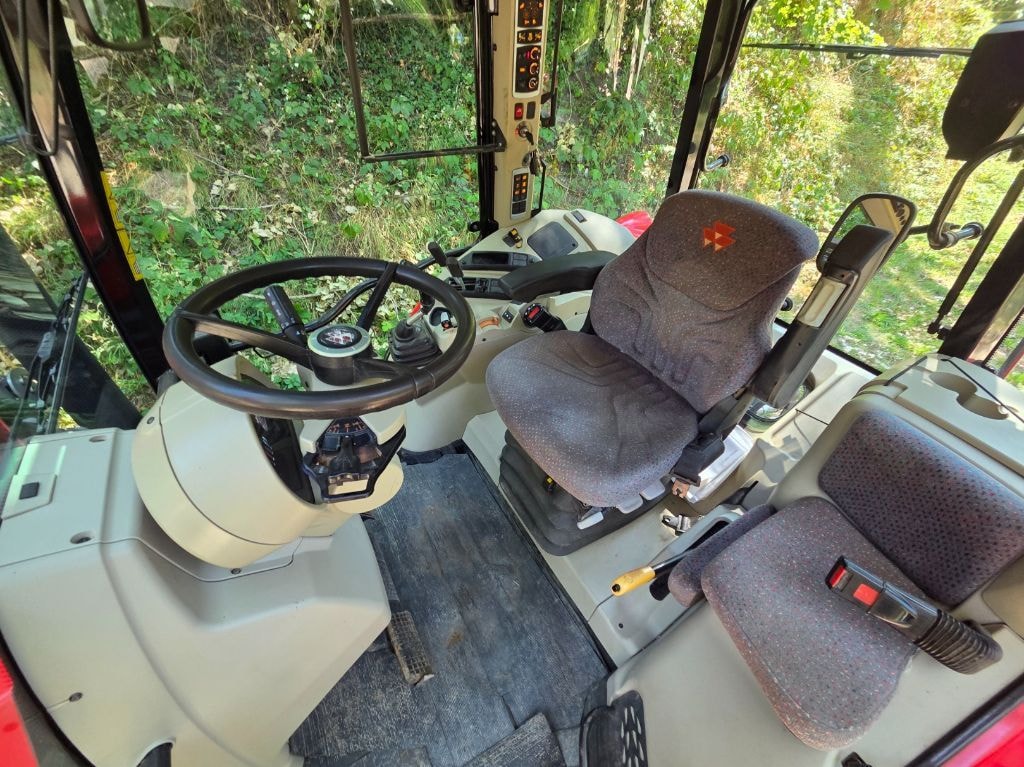 Tracteur chargeur MASSEY FERGUSON 5608 DYNA-4 ESSENTIAL - photo slide 15