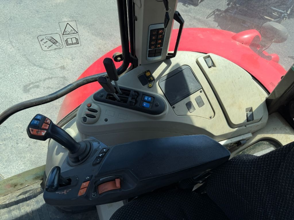 Tracteur chargeur MASSEY FERGUSON 6714S DYNA-6 MR EFFICIENT - photo slide 12