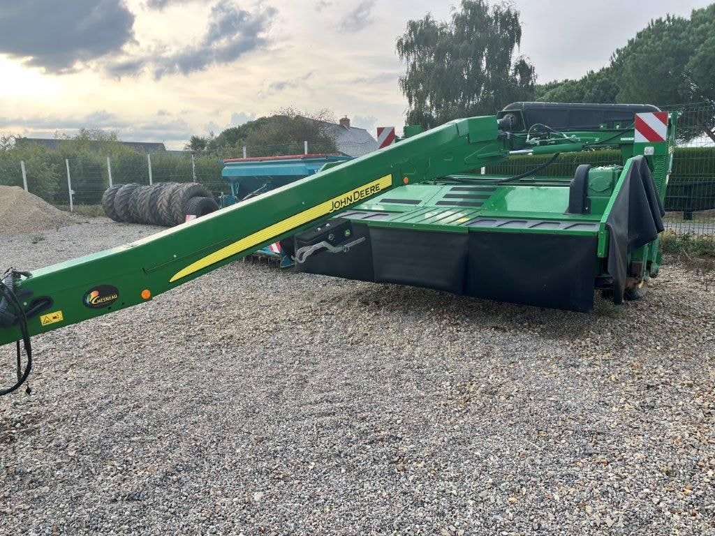 Faucheuse conditionneuse JOHN DEERE 835 - photo slide 2
