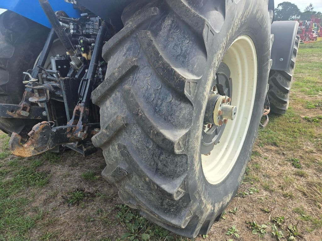 Tracteur NEW HOLLAND T7040 6.7L - photo slide 7