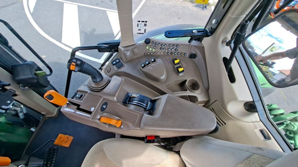 Tracteur JOHN DEERE 6M 115 - photo slide 12