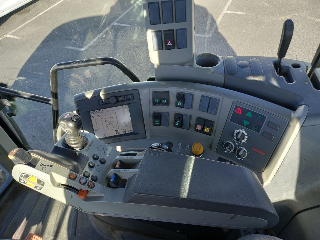 Tracteur CLAAS ARION 640 - photo slide 21