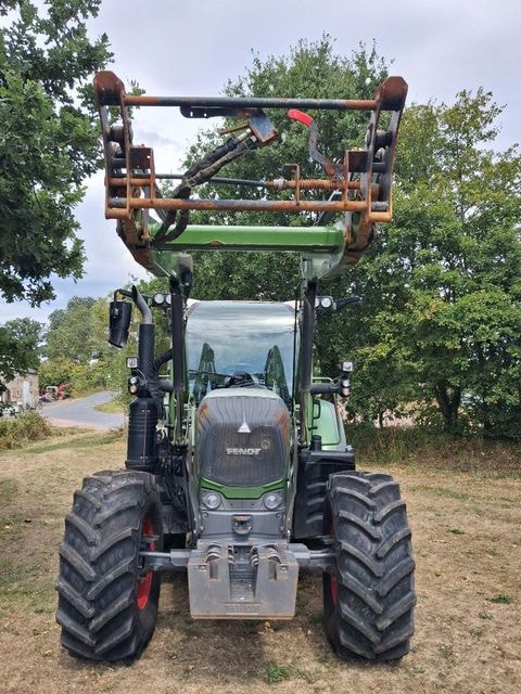Tracteur chargeur FENDT 311 VARIO 4.4L - photo slide 2