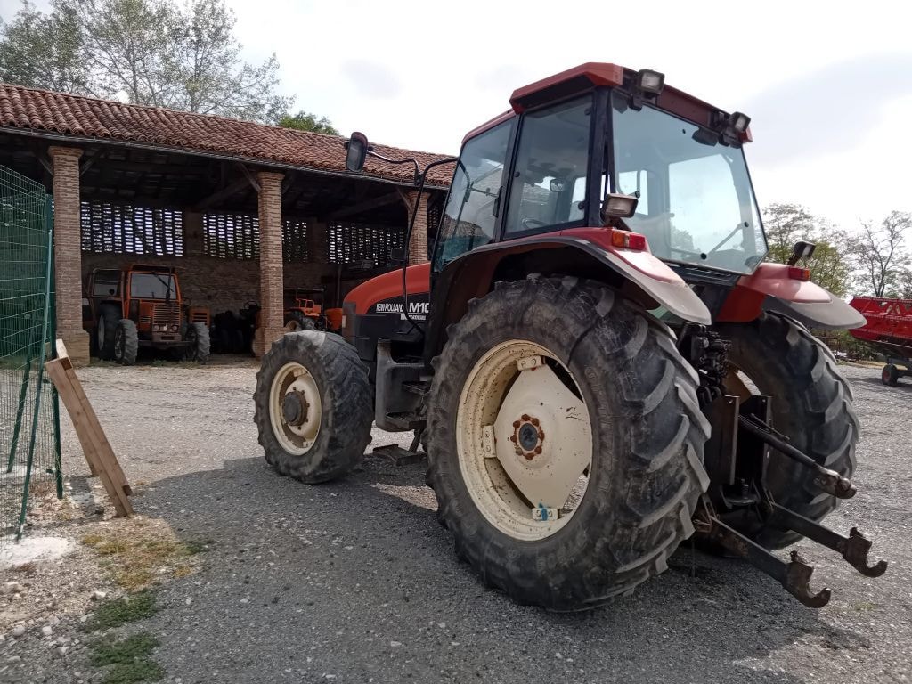 Tracteur NEW HOLLAND M100 - photo slide 3