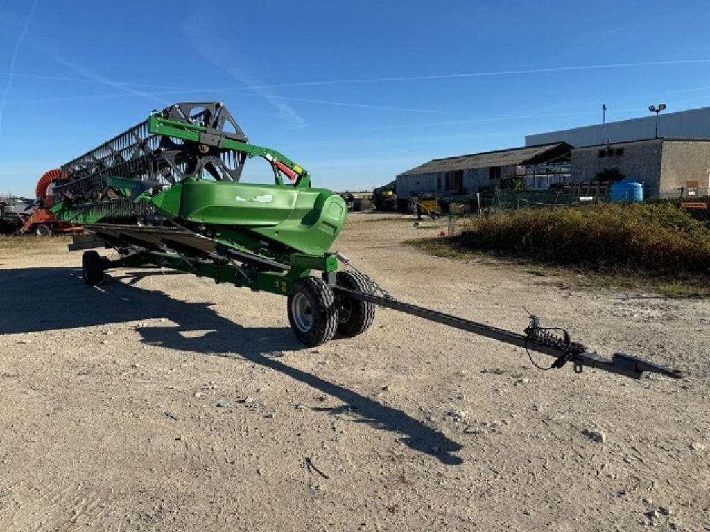 Coupe (MB) JOHN DEERE 725X - photo slide 2