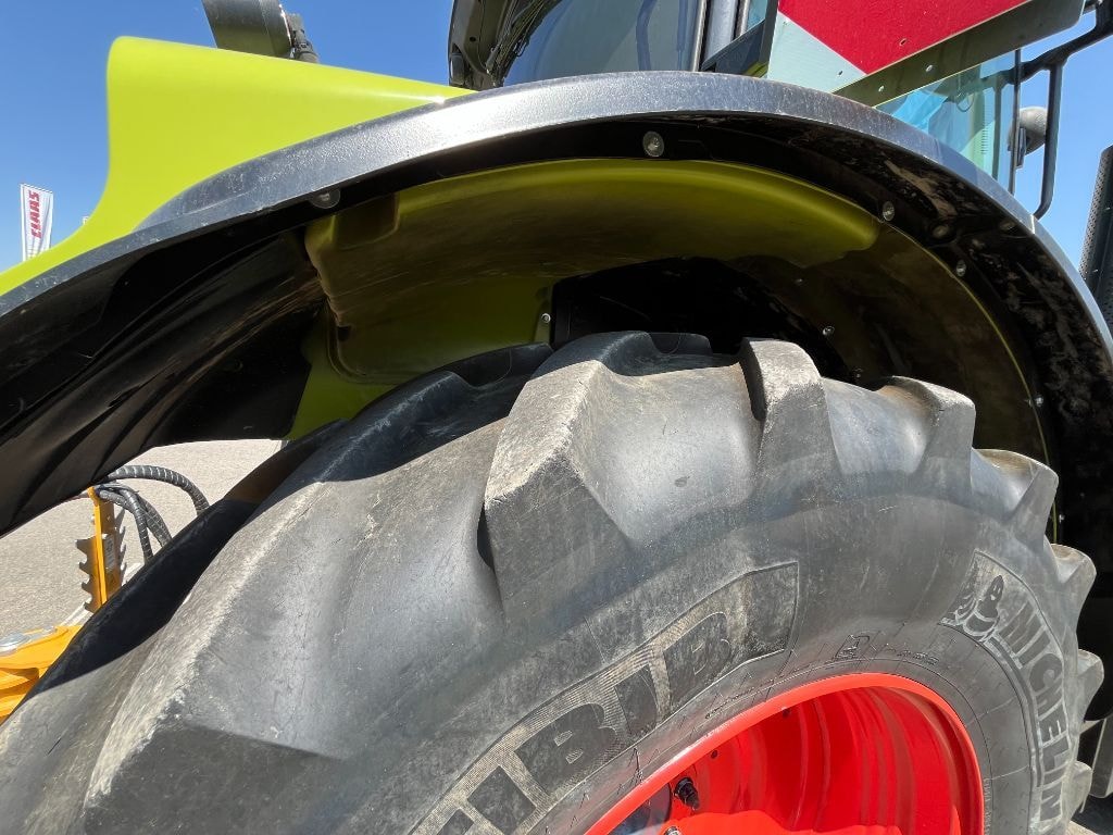 Tracteur CLAAS ARION 660  CMATIC CIS+ - photo slide 7