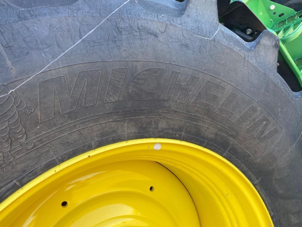 Tracteur JOHN DEERE 6195R - photo slide 17