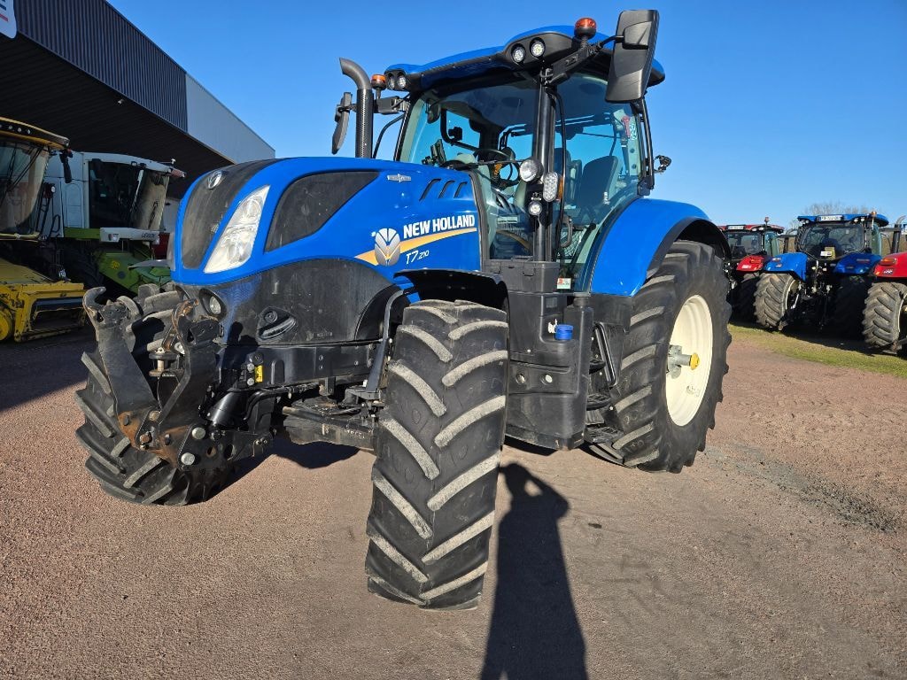 Tracteur NEW HOLLAND T7.210 AC - photo slide 1