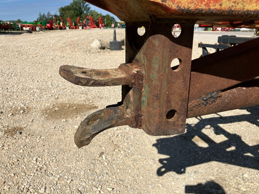 Cover crop GREGOIRE BESSON XLR 666 - photo slide 36