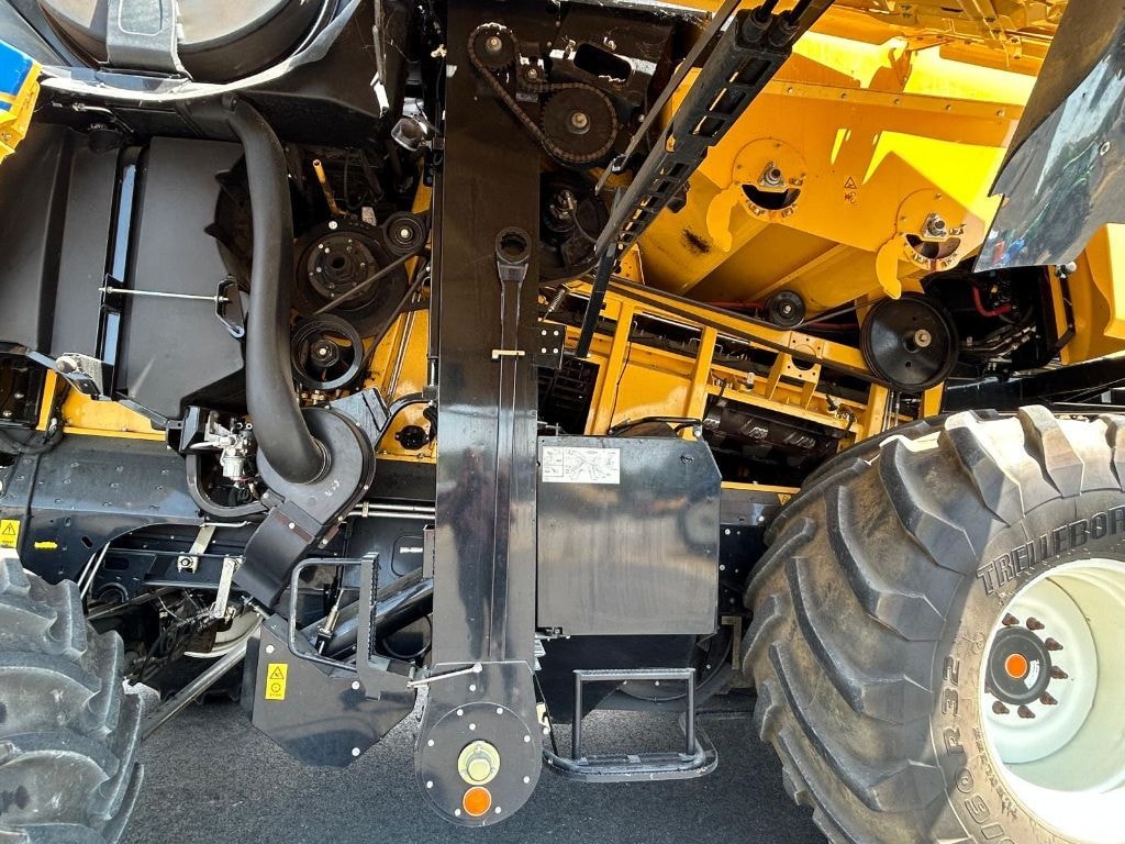Moissonneuse NEW HOLLAND CR 7.90 REVELATION - photo slide 14