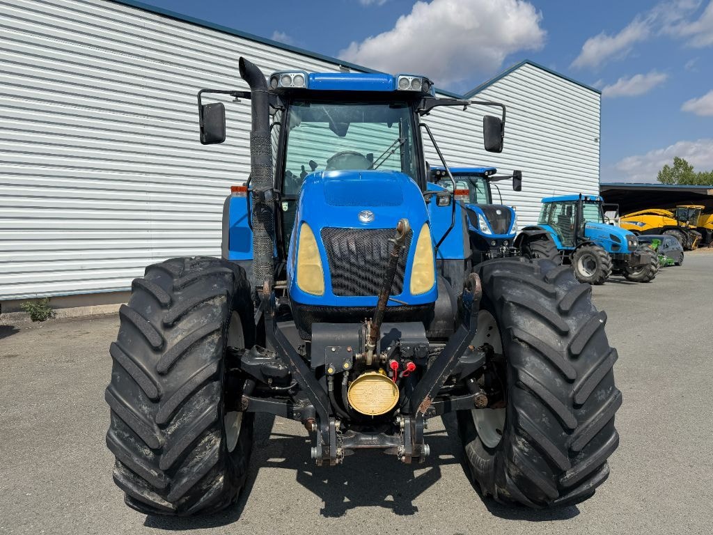 Tracteur NEW HOLLAND TVT170 - photo slide 4